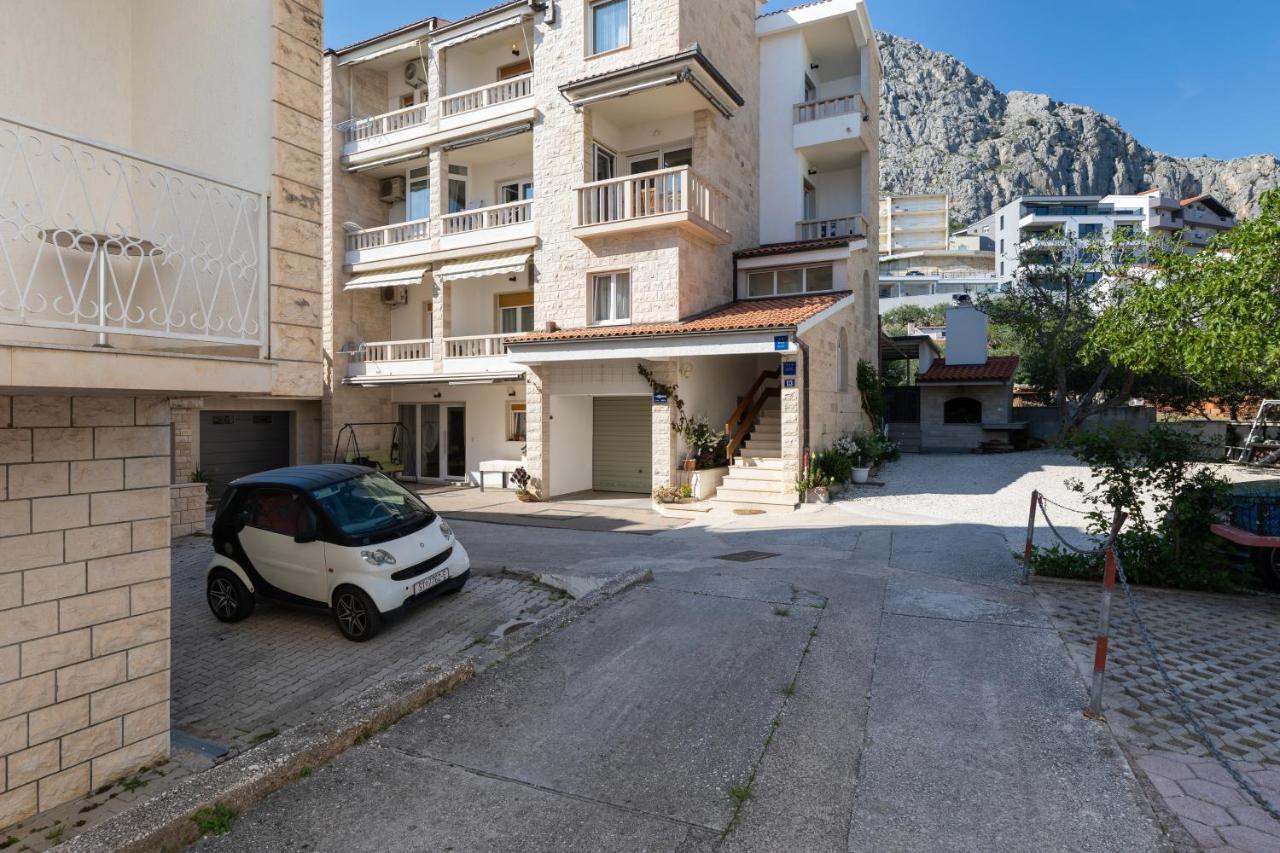Apartments By The Sea Duce, Omis - 5973 Екстер'єр фото
