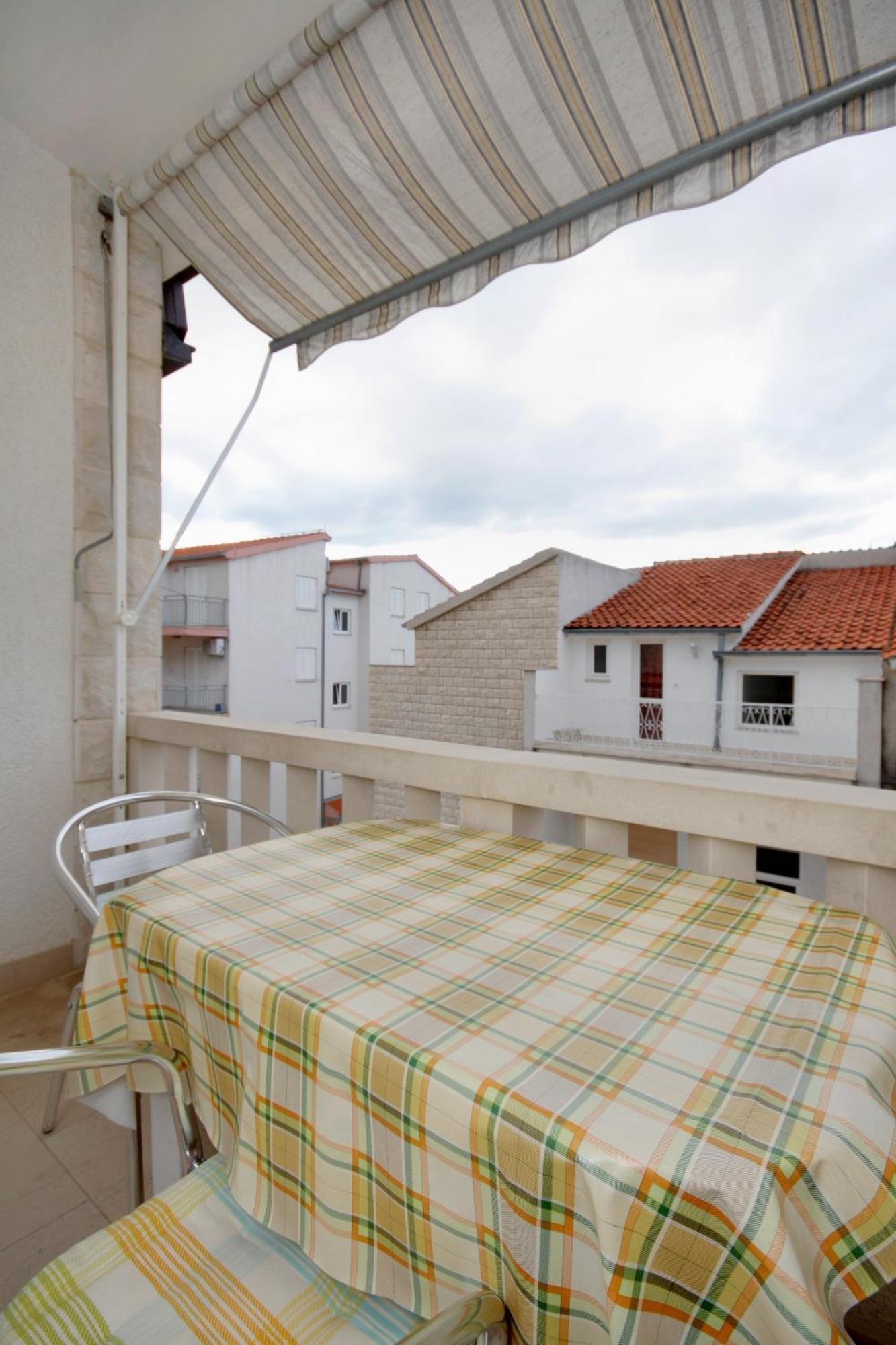 Apartments By The Sea Duce, Omis - 5973 Екстер'єр фото