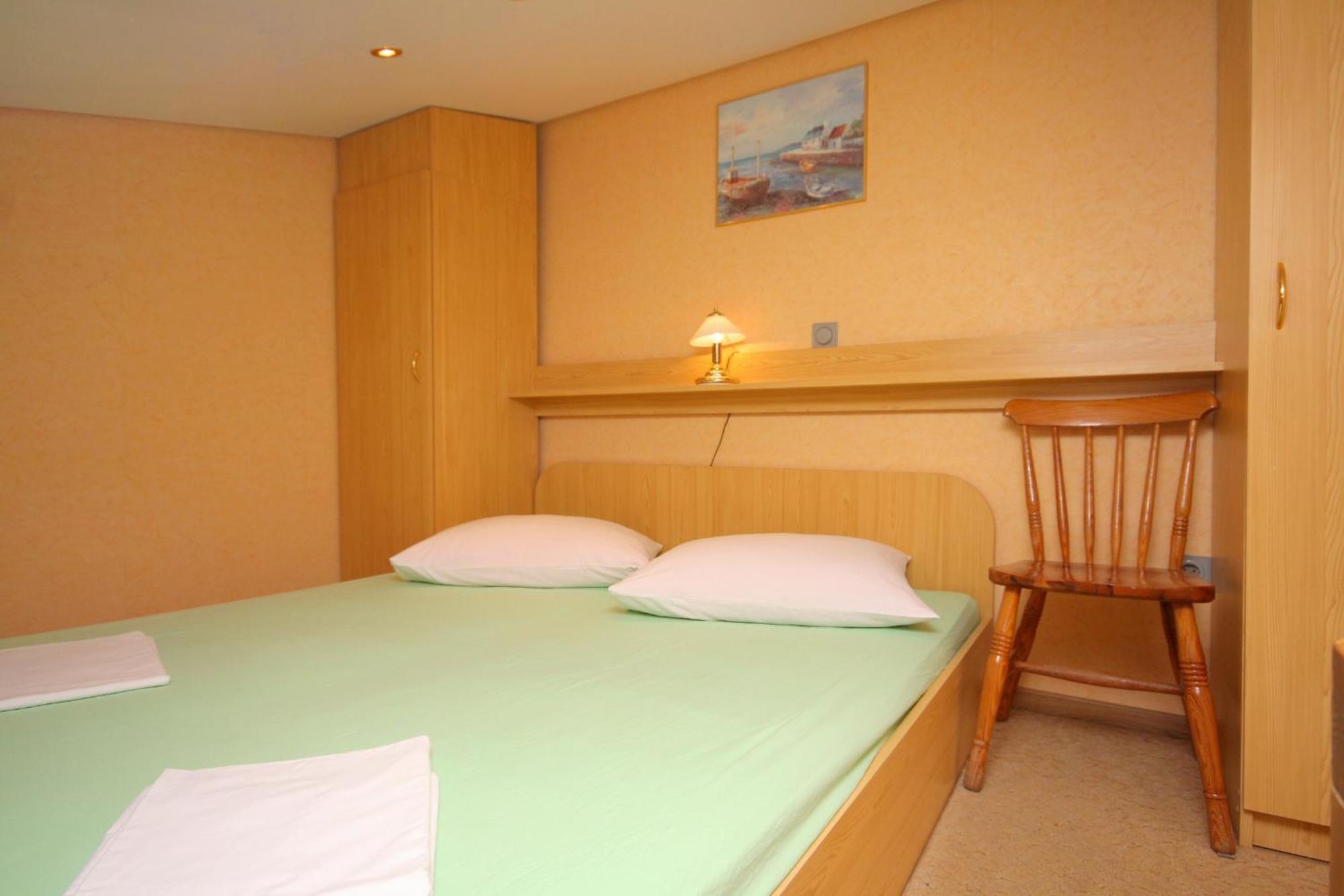 Apartments By The Sea Duce, Omis - 5973 Номер фото